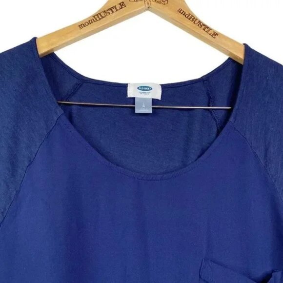 OLD NAVY WOMEN'S NAVY BLUE FRONT POCKET T-SHIRT LARGE - Picture 3 of 5